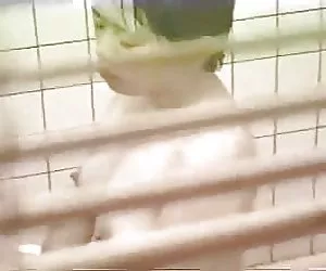 Masturbazione con la mano lo sperma n. 42