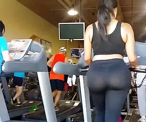 Romi pioggia leccare