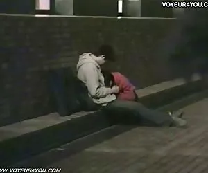 Giocherellona Ragazza a cavallo il cazzo