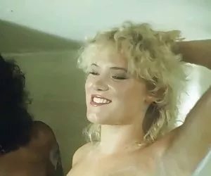 PornPros tranquilla ragazza della porta accanto