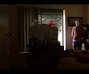 pulcini caldi danno un handjob, combinata pompino.