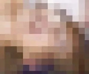 un mitsuki dà un titfuck in camicia come nessun altro