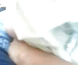 striscia al cesso della scuola di ragazza italiana