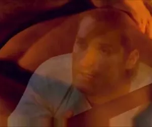 spiaggia nudista - grande succhiacazzi teen amatoriale