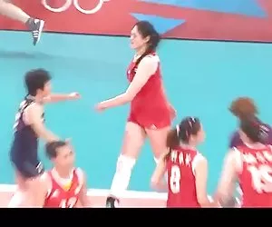 Due calde lesbiche in azione il bilanciere