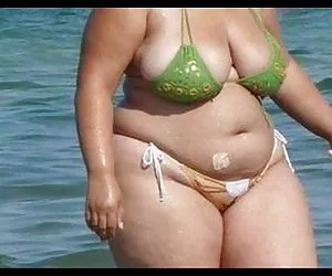 A bordo piscina FIBRA di legno