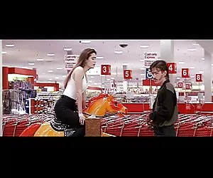 Hot procace bionda matura milf con giovane