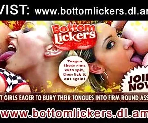 2 amigas compartiendo el cuarto