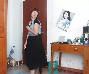 Harmony Rose ottiene un profondo culo martellante