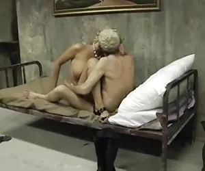 Un enorme estate - rare il viso