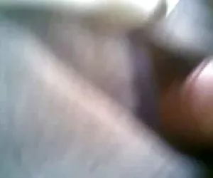 Claire dames e Rosario di pietra contro di Rico forte