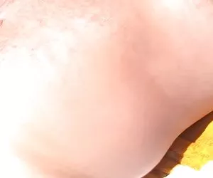 Kelly viene scopata da un vecchio