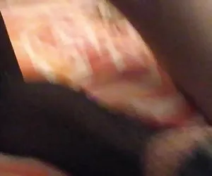 divertimento in casa con una bella e giovane moglie