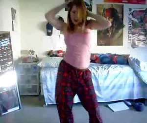 scopata da uno strano brutto della zucca di halloween, ma stranamente caldo