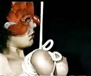 ragazza asiatica vestidores 1