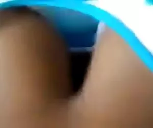 masturbazione di buon Natale sotto l'albero