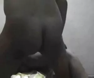 HD - bel Dimitri foxx ottiene un grande gallo per la colazione