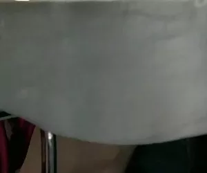 nonno washerman scopa due ragazzi di Troia durante il programma di lavoro