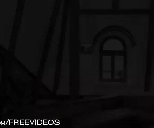 bizzarro pompino da enormi tette-babe