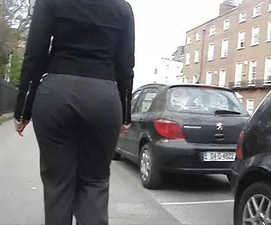 Piccolo teen Ashley Orion scopata in culo da un cazzo nero