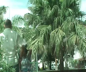 Il mio sexy piercing busty milf Corina di PESATURA trafitto figa