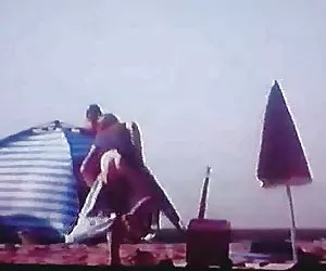 Holly è così caldo cums due volte