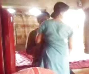 Julianne James e Joey Silver