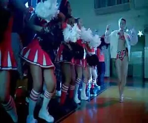 Procace Karina shay ama ottenere forato