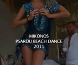 Little lupe trascorre una serata con il suo fidanzato!