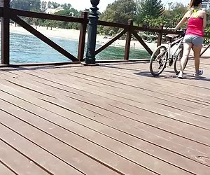 dolce giovane rossa scopata da amante latino