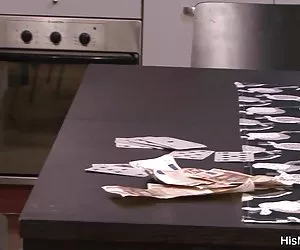 due belle bionde cazzo ragazzo con strap-on