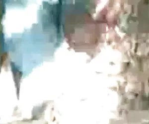 tettona ebano con culo sexy gode di un gallo bianco spessore cazzo in piscina