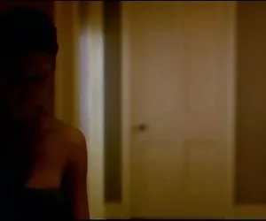 calda bionda amatoriale succhia e scopa con sborrata facciale