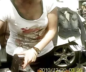 sesso all'aperto alla pecorina su un pic-nic