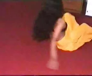 pompino con un viso in legno