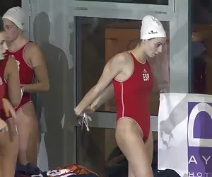 che ne dici due bionde si succhia?