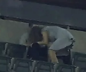 utente di geile tatuaggio-cagna fickt mit