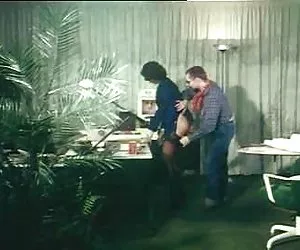 Kitty nucleo und sexy cora beim dreier teil 1