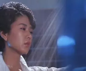 bello biondo ruscello puntoni la sua roba in pigiami dentellare